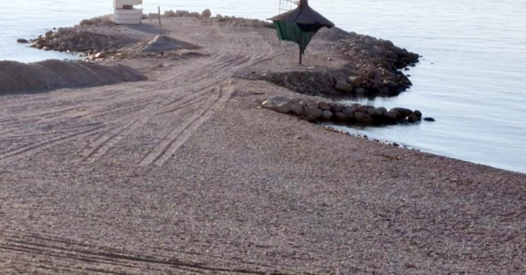 OVO JE STRAŠNO! Život u makarskom podmorju na izdisaju, sve uništeno nasipanjem građevinskog materijala.