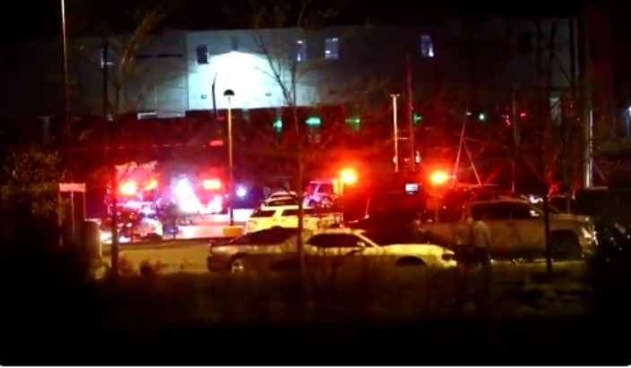 SAD: Više osoba ustrijeljeno  u pucnjavi u zgradi EedExa u Indianapolisu. “Napadač se ubio”