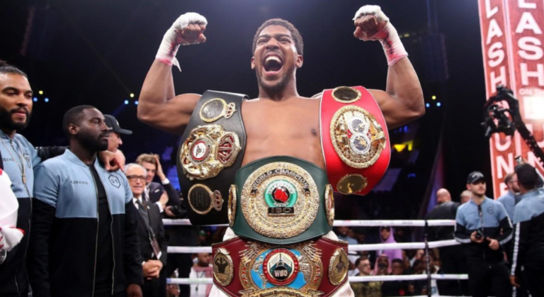 Umjesto jednog megaspektakla dobivamo dva vrhunska teškaška okršaja!? Iz WBO-a stigla jasna naredba