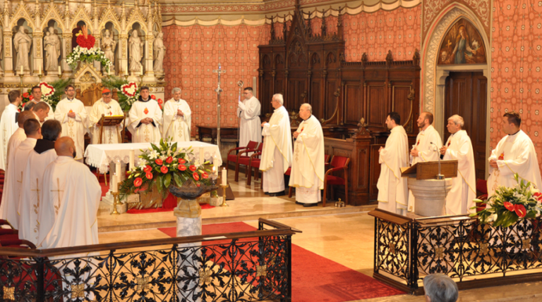 Vrhbosanski nadbiskup kardinal Vinko Puljić predvodio proslavu svetkovine Presvetoga Srca Isusova u Sarajevu