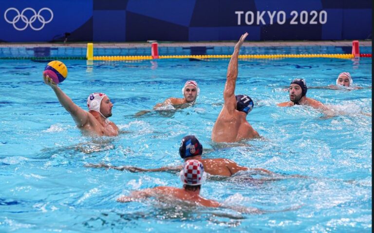 Hrvati potopili Srbiju usred Tokija; Hrvatski vaterpolisti “Barakude” osigurali su četvrtfinale Olimpijskih igara!