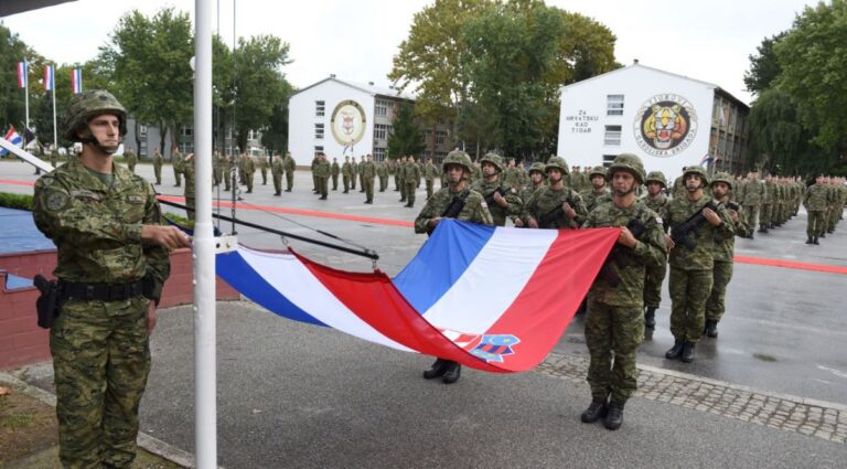 Svečano obilježena 30. obljetnica ustrojavanja vojne policije!  Uručena su odlikovanja, pohvale i nagrade pripadnicima Pukovnije vojne policije