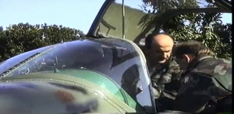 VIDEO Prvi ratni zrakoplovci raketirali su RTV odašiljač Ćelavac i onesposobili ga, potom su raketirali srpski kamp poviše Knina na Crvenoj zemlji