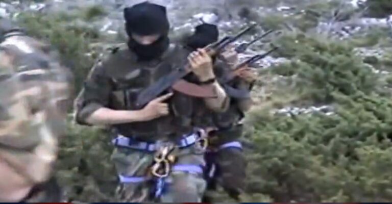 12. studenog 1991. – Osnovana 141. brigada Hrvatske vojske!Braneći na smjeru Bosansko Grahovo – Knin srpske pokušaje da vrate oslobođeni prostor, brigada je 13. kolovoza 1995. pretrpjela velike ljudske gubitke.,,