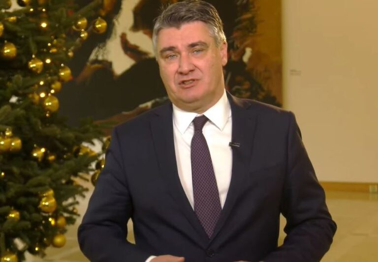 Poslušajte Božićnu čestitku predsjednika Republike Hrvatske Zorana Milanovića
