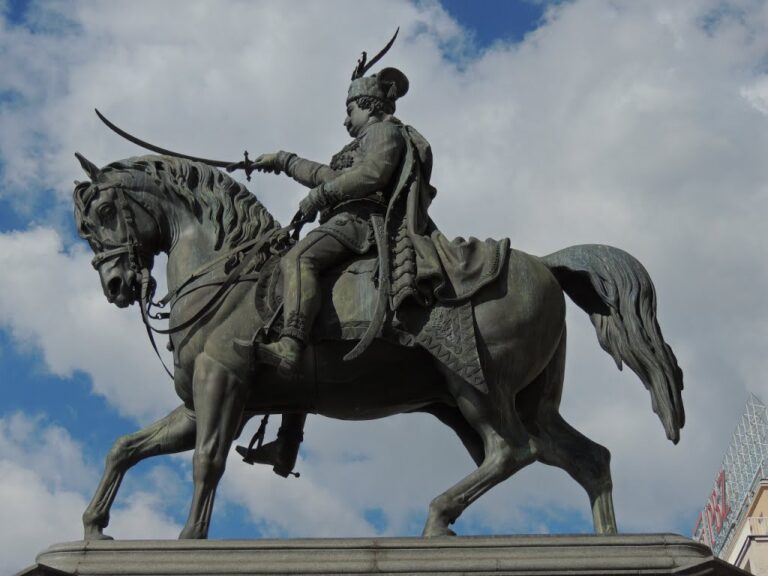 FOTO Podignut spomenik banu Josipu Jelačiću…Spomenik banu Josipu Jelačiću svečano je otkriven sedam godina nakon njegove smrti