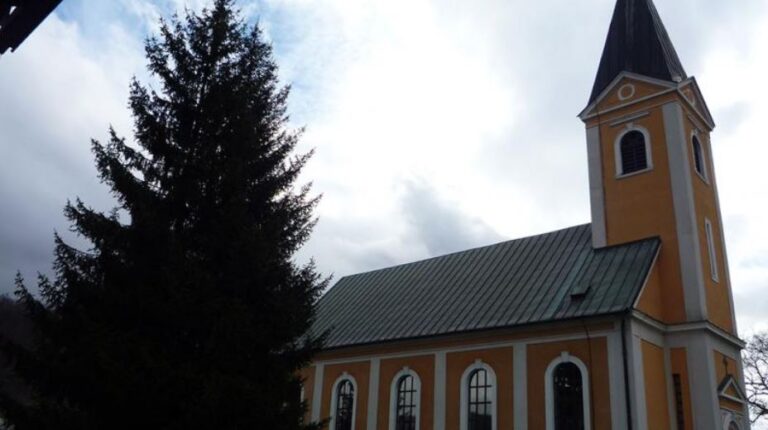 Za vrijeme mise zornice provaljeno u župni ured u Banbrdu. Ukraden novac i dokumenti