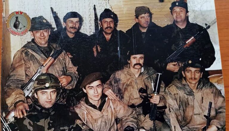 (VIDEO) EKSKLUZIVNO – Objavljujemo nikad objavljenu  ratnu priču i himnu 124 brigade i sve o njenom formiranju i ratnom putu do preustroja…