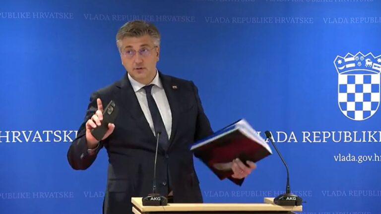 VIDEO Predsjednika Vlade Plenković novinarima: Ima li još neko pitanje, mudrije, pametnije, relevantnije za hrvatsku javnost? Ovo nije bilo s nikakvom nervozom da ne bi citirali da sam nervozan…