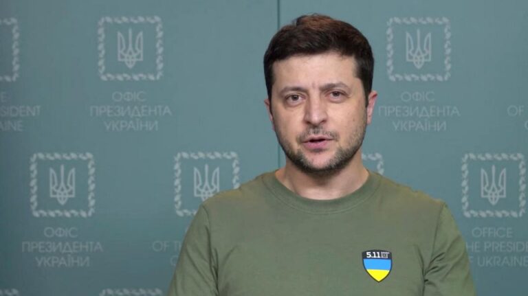 Zelenski: Naći ćemo svaki ološ koji je granatirao naše gradove, naše ljude. Tisuće i tisuće patnji. I Bog neće oprostiti. Ne danas. Ne sutra. Nikada.