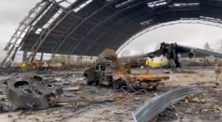 VIDEO Rusi doživjeli veliki poraz…“Pozdrav” Putinu iz Gostomela oslobođenog od ruskih okupatora