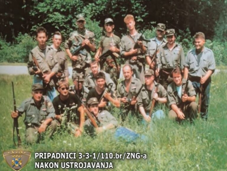 VIDEO: POGLEDAJTE ZABORAVLJENE SNIMKE: – KARLOVAC U DOMOVINSKOM RATU 1991.-1995.:”110. -U obrani jedine domovine Hrvatske