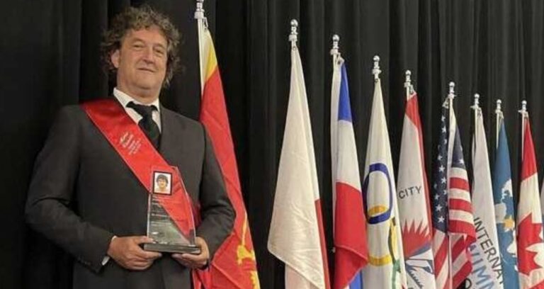 FOTO: HRVAT IZ BOKE KOTORSKE SLUŽBENO U VATERPOLO KUĆI SLAVNIH