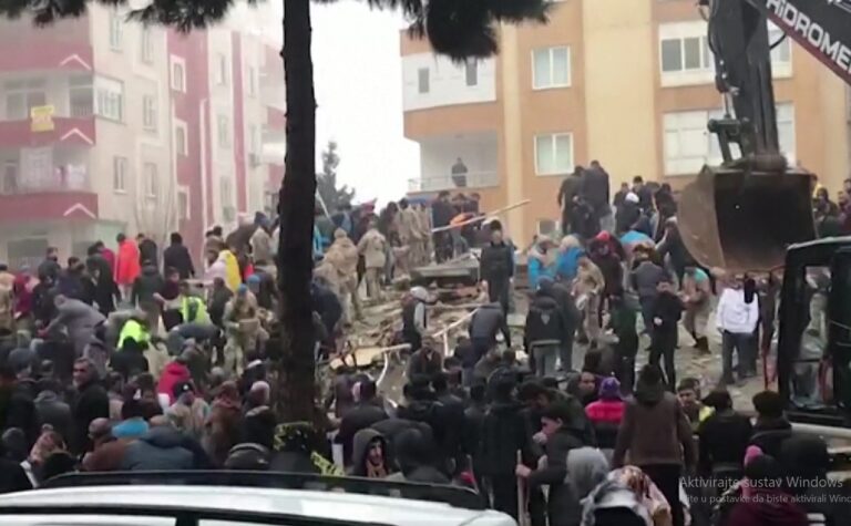 Hoće li se prije obnoviti Turska ili Banovina? Vidjet ćemo.