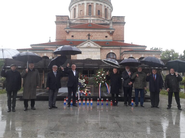 (FOTO) 101. OBLJETNICA ROĐENJA! Hrvatski generalski zbor odao počast svom vrhovnom zapovjedniku Franji Tuđmanu