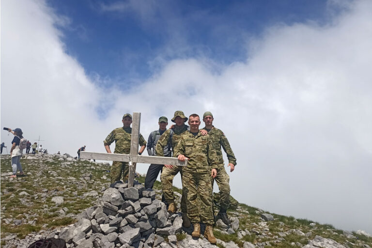 ŠESTI POHOD NA VELEBIT U ČAST BRANITELJIMA POGINULIM NA NJEMU