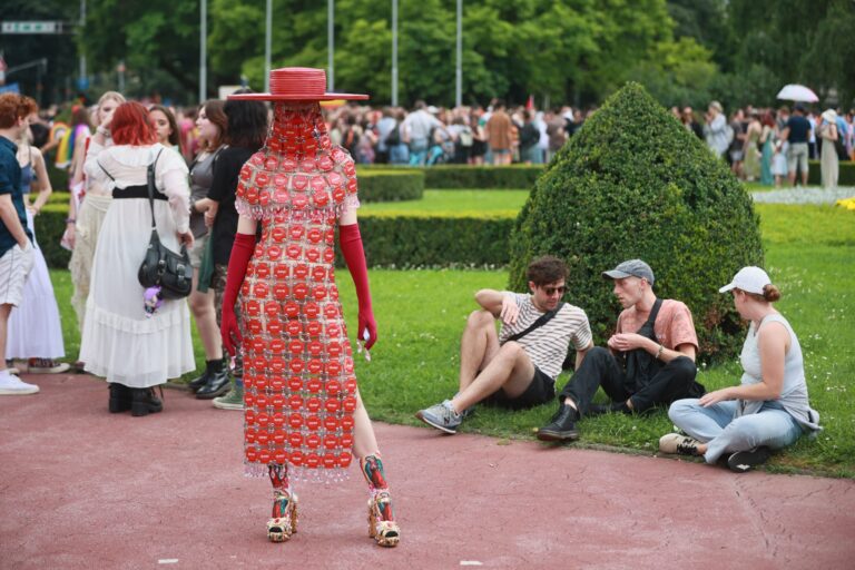 IVAN KUJUNDŽIĆ: “NIJE TO NIKAKAV ART PERFORMANS, NEGO PEDOFILSKI ATAK NA DJECU”