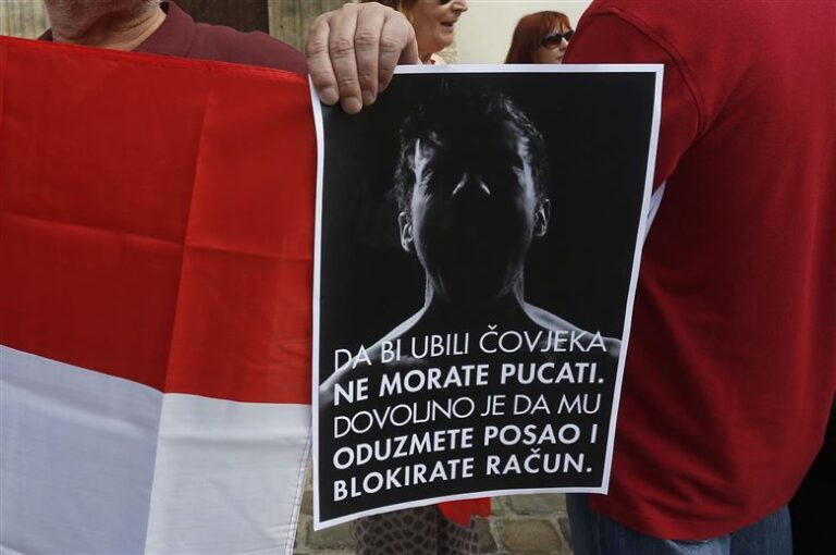 BANKE VAŠE KREDITE PRODAJU ZA SITNIŠ: Evo što će se s novim zakonom promijeniti