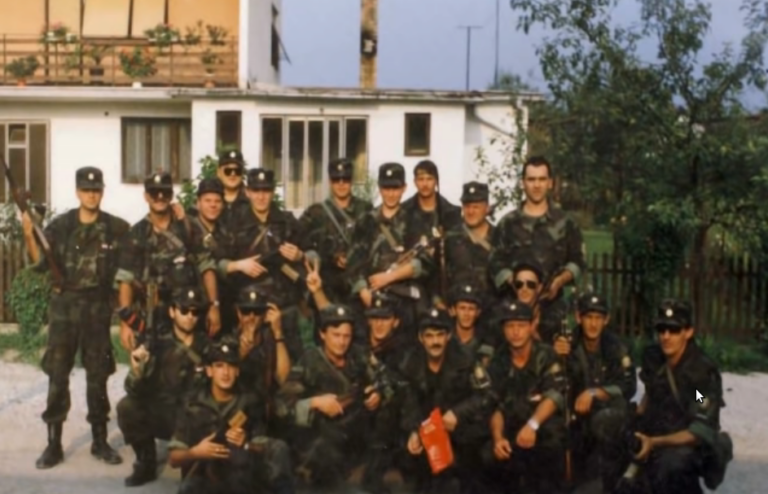 PAVLINI IZ KAMENSKOG SJEĆAJU SE OLUJE: “Sreća je bila da su dva pavlina bila u habitima pa su ih smtrali za bolničare, a u deku zamotanu Majku Božju Kamensku za bolesnika…”