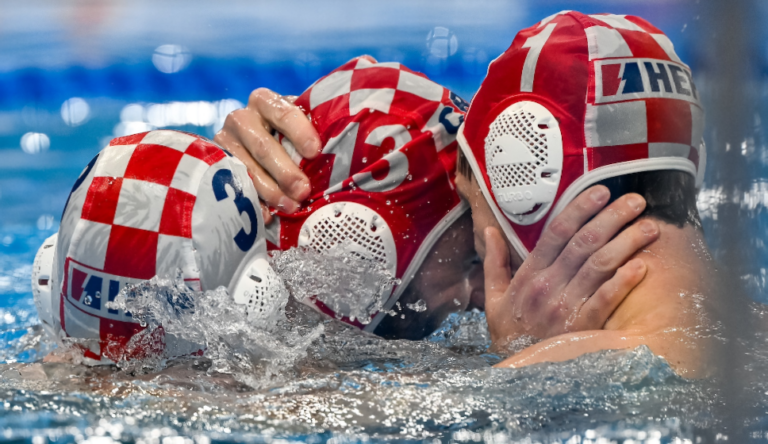 Hrvatska nakon dramatične utakmice i ruleta peteraca pobijedila Francusku. Idemo u finale SP-a!