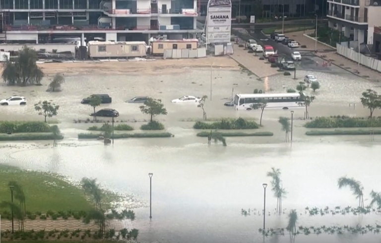 Dubai pogodila najveća olujna kiša u povijesti
