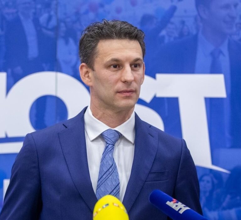 Petrov protiv slanja HV-a u Ukrajinu: Sutra će biti Wiesbaden, pa Krakow i onda Harkiv