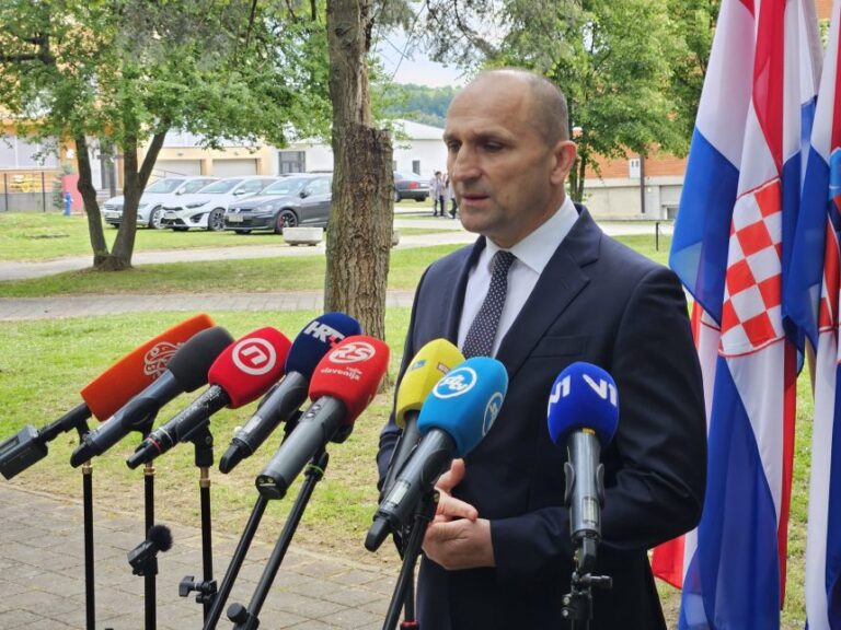 Anušić poručio Vučiću: Prošlo je vrijeme kada je Hrvatska pitala Beograd što će i kako raditi