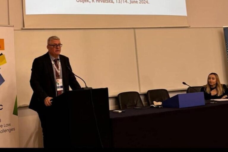 Na Sveučilištu u Osijeku predavanje održao DF-ov jurišnik koji je veleposlanika RH nazvao ustašom