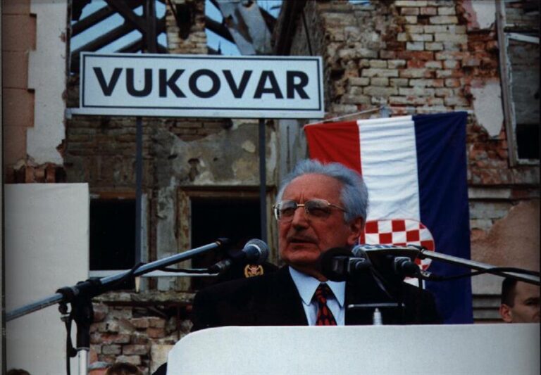 Prije 27 godina u Vukovar je iz Zagreba stigao “Vlak mira”; Tuđman pozvao na praštanje