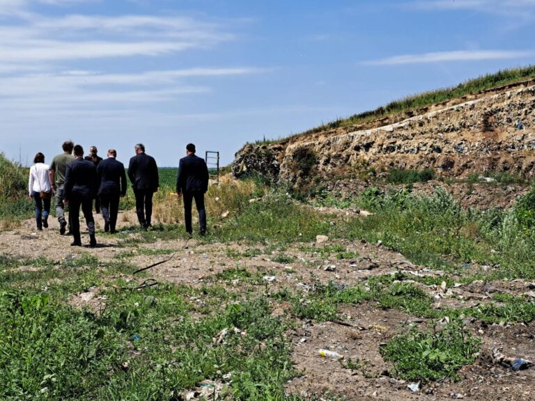  Pronađena još jedna masovna grobnica: Najmanje je deset tijela, nađena su na odlagalištu