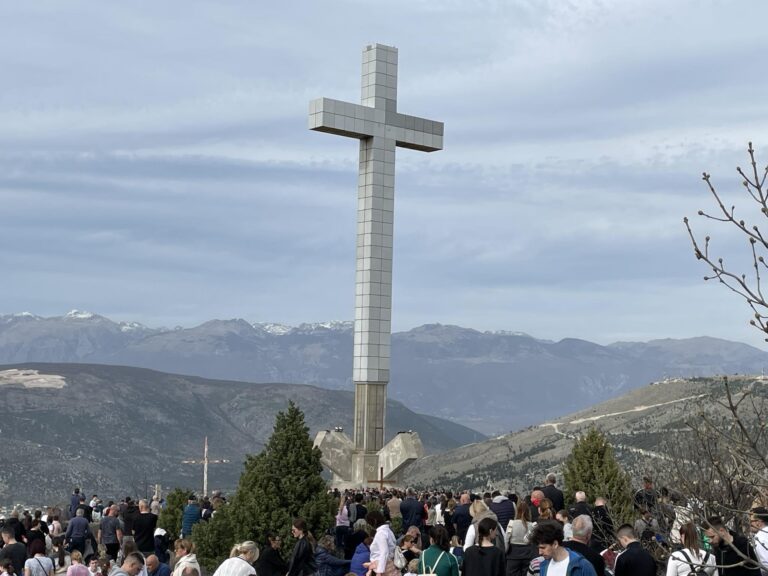 Oštra reakcija biskupa Palića na govor mostarskog muftije Dedovića